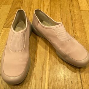 Anne Klein Sport White Sox Dusty Rose 8.5M